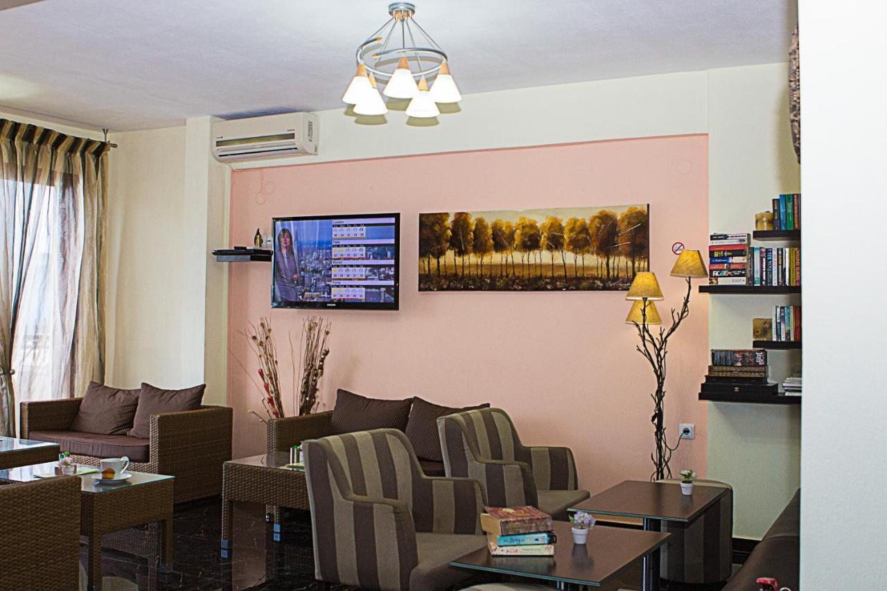 Anthena Studios Skiathos Town Exterior photo