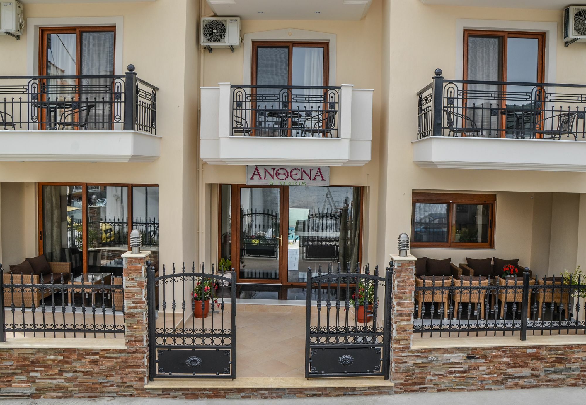 Anthena Studios Skiathos Town Exterior photo
